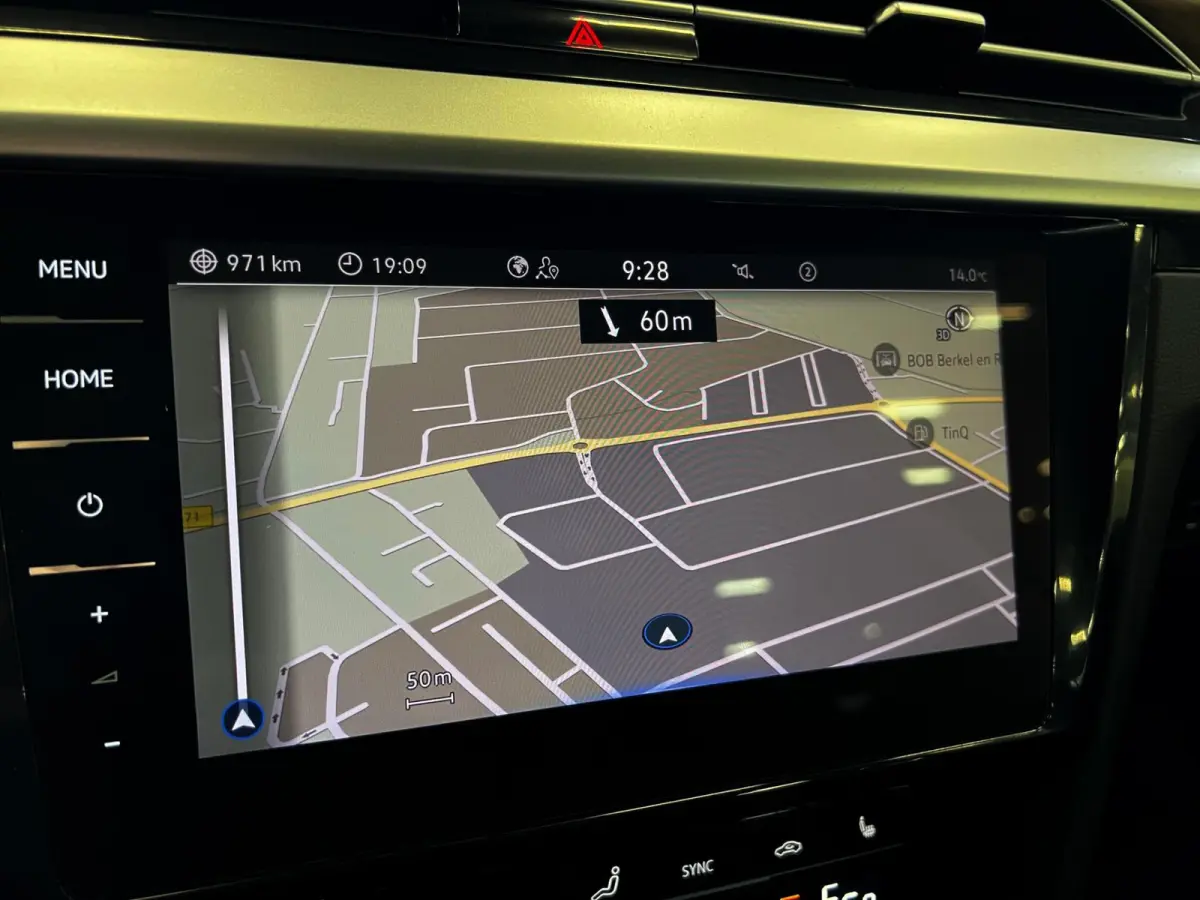 GTE1.4 TSI 218pk DSG/AUT eHybrid R-Line PHEV Camera, Massage stoel, Adaptief cruise control