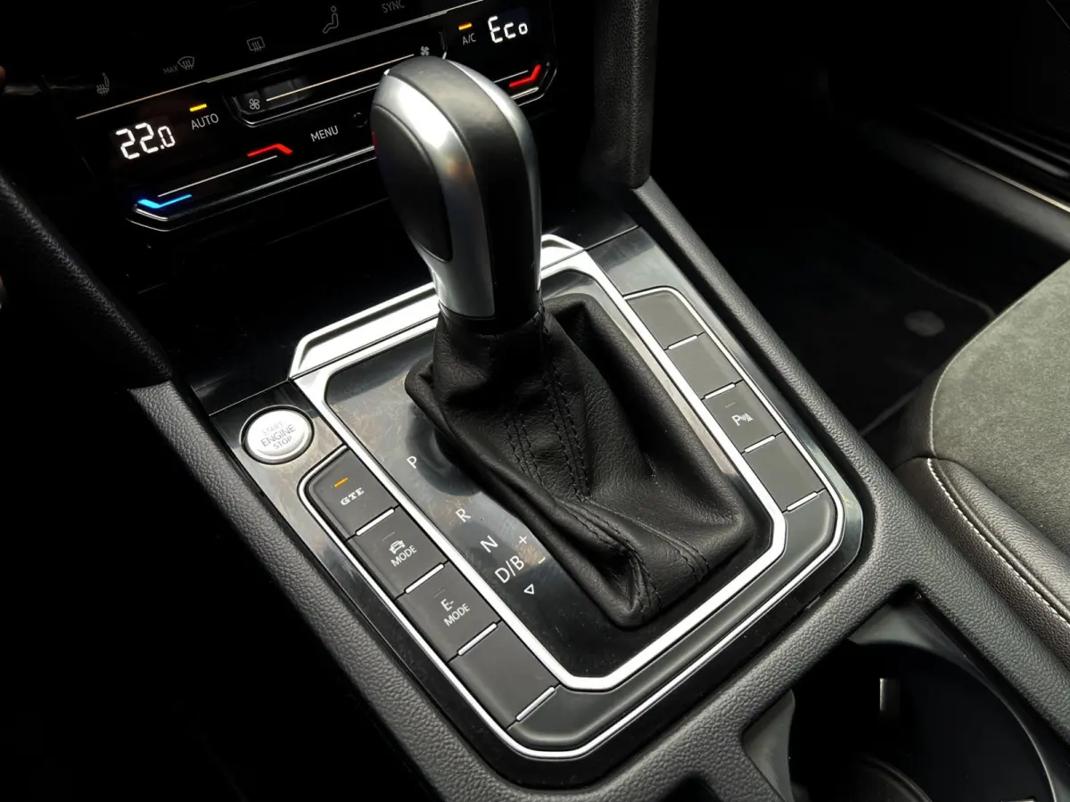 GTE1.4 TSI 218pk DSG/AUT eHybrid R-Line PHEV Camera, Massage stoel, Adaptief cruise control