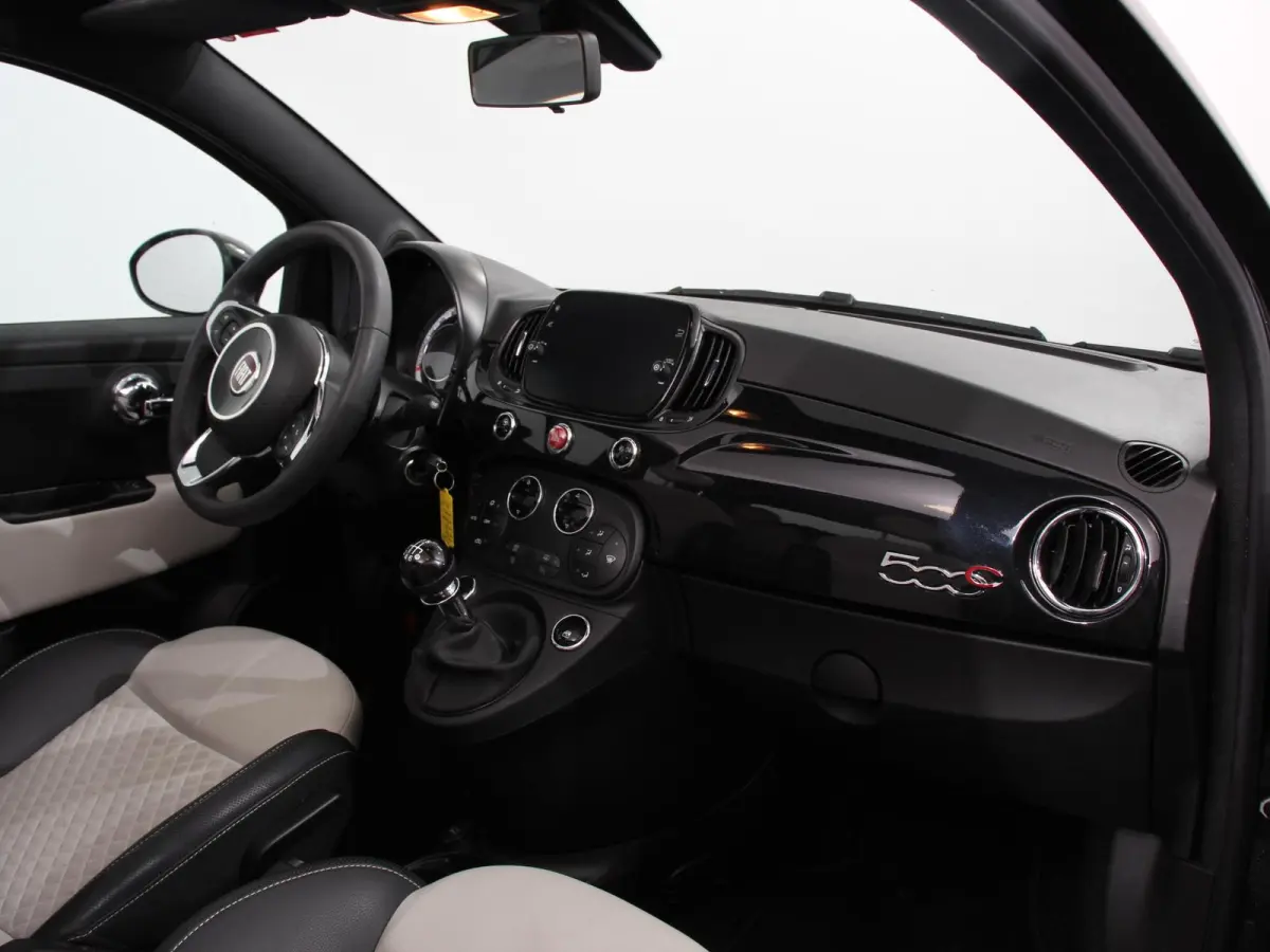 1.0 Hybrid Dolcevita Leder Navigatie Apple Carplay/Android Auto Parkeersensoren achter Cruise Control Climate Control