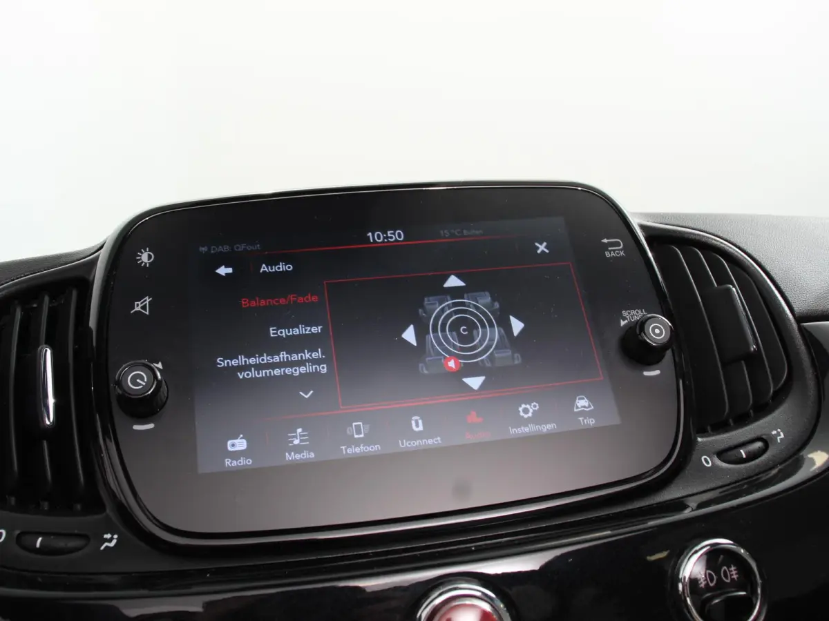 1.0 Hybrid Dolcevita Leder Navigatie Apple Carplay/Android Auto Parkeersensoren achter Cruise Control Climate Control