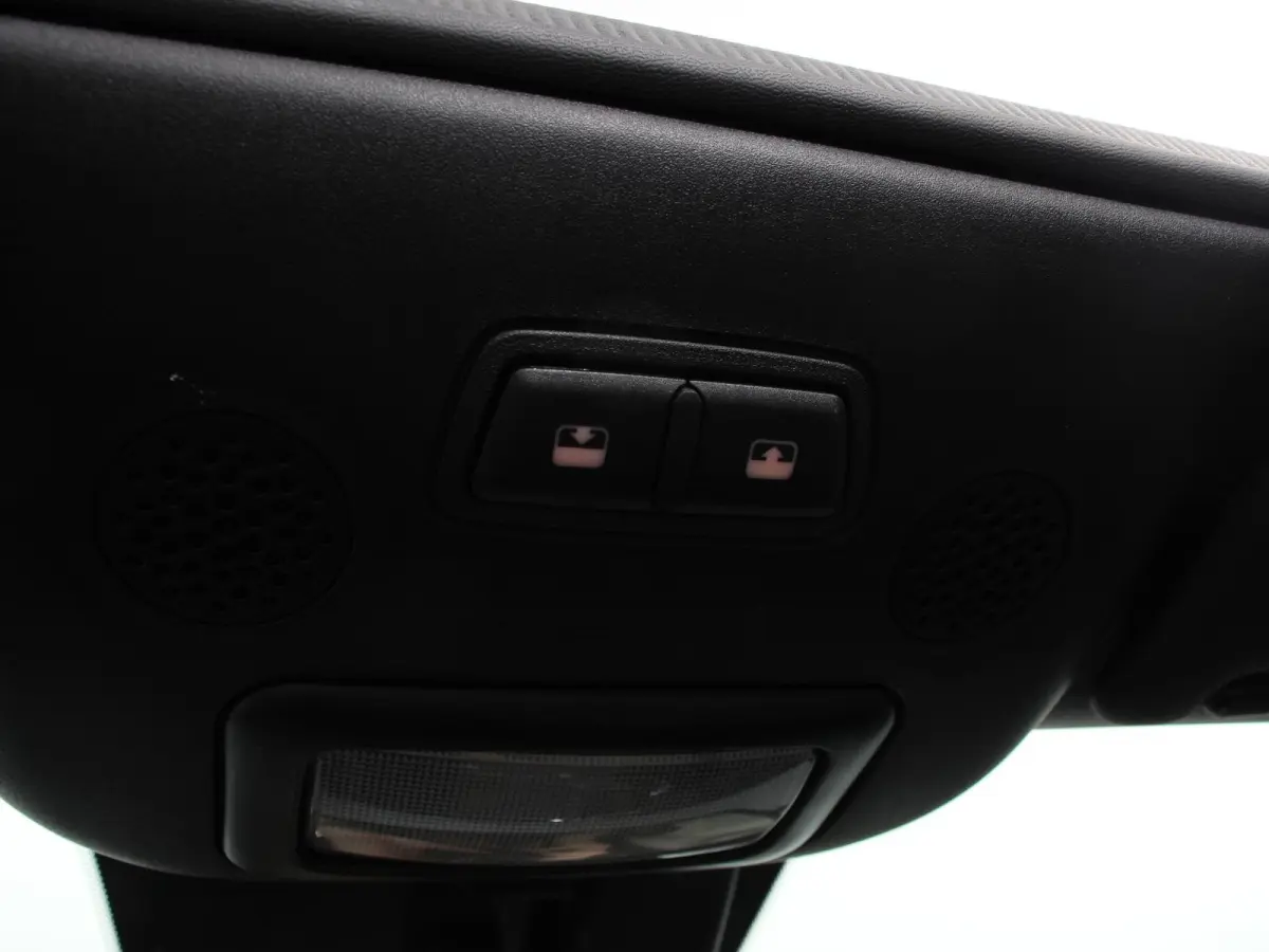 1.0 Hybrid Dolcevita Leder Navigatie Apple Carplay/Android Auto Parkeersensoren achter Cruise Control Climate Control