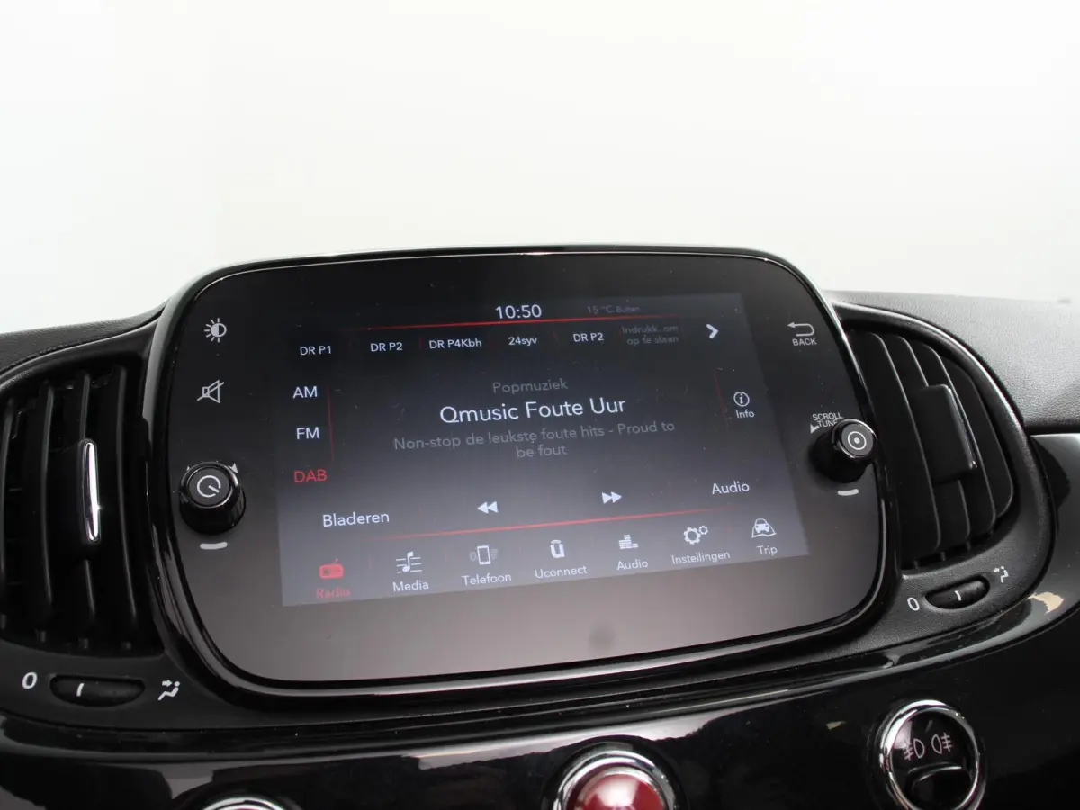 1.0 Hybrid Dolcevita Leder Navigatie Apple Carplay/Android Auto Parkeersensoren achter Cruise Control Climate Control