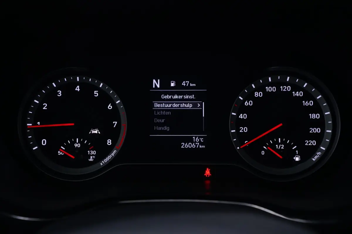 1.0 Trend Apple Carplay Navi Airco PDC Achter Stuur/Stoelverwarming lane-assist DAB-ontvangst electr.-pakket cruise-controle bestuurders stoel hoogteverstelbaar stuurbediening