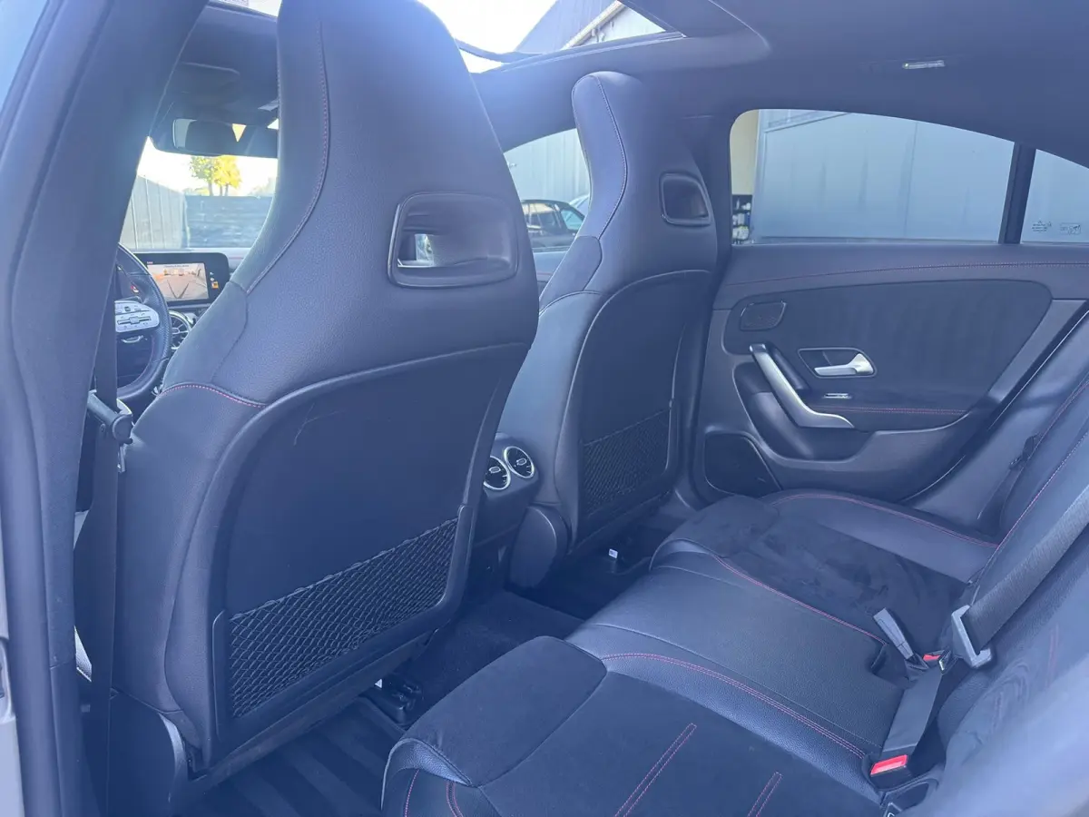 200 AMG VOL! PANO l EL-STOEL l MATRIX l ADAPT.CRUISE l SFEER l KEYLESS l CARPLAY l DODE HOEK l ORG.NL l