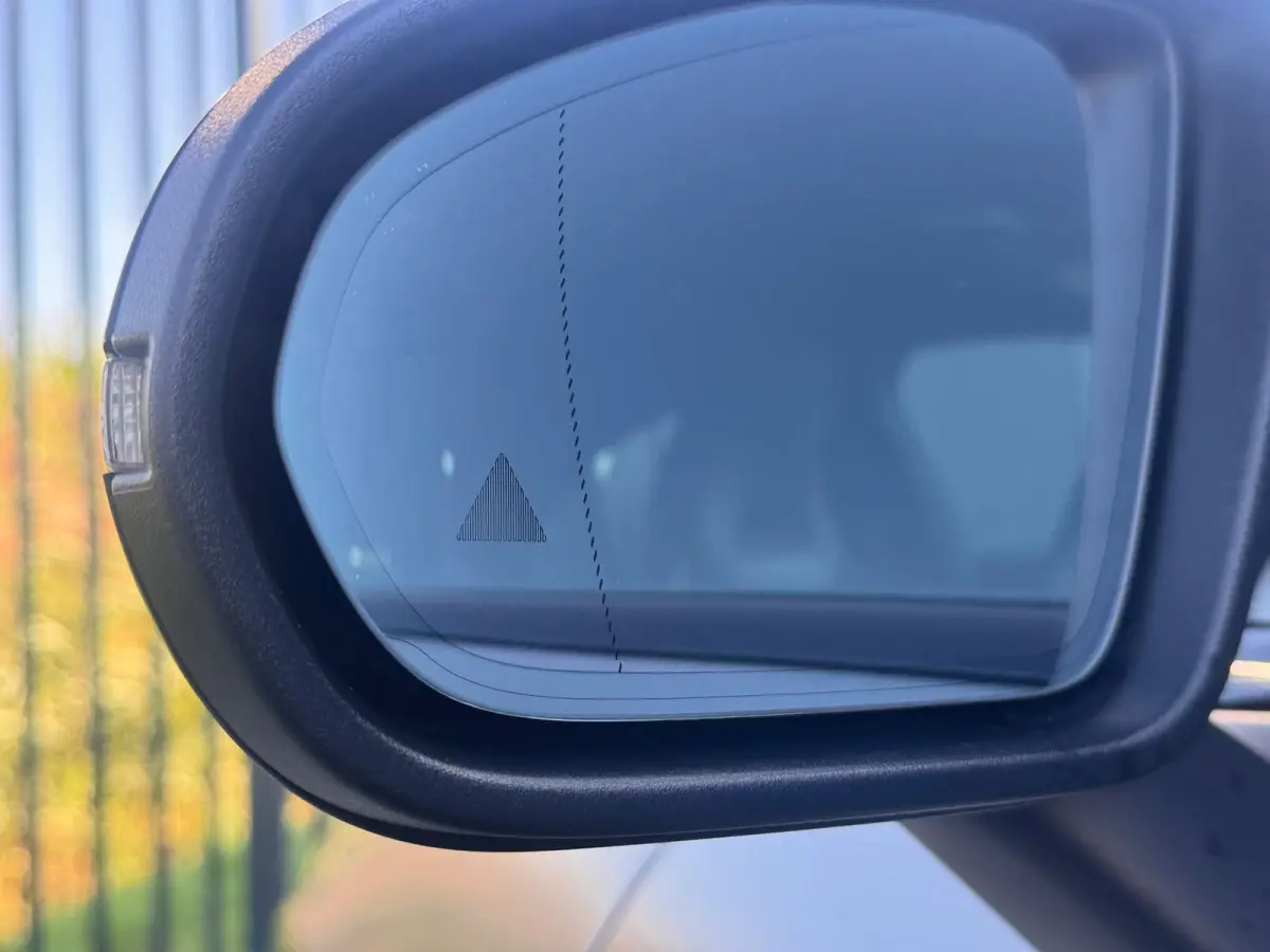 200 AMG VOL! PANO l EL-STOEL l MATRIX l ADAPT.CRUISE l SFEER l KEYLESS l CARPLAY l DODE HOEK l ORG.NL l