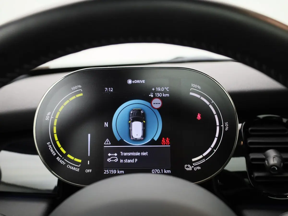 Camden Edition 33 kWh | SOH 100% | PANORAMADAK | ACHTERUITRIJCAMERA | HARMAN KARDON | STOELVERWARMING | APPLE CARPLAY - ANDROID AUTO | CLIMATE CONTROL | CRUISE CONTROL |