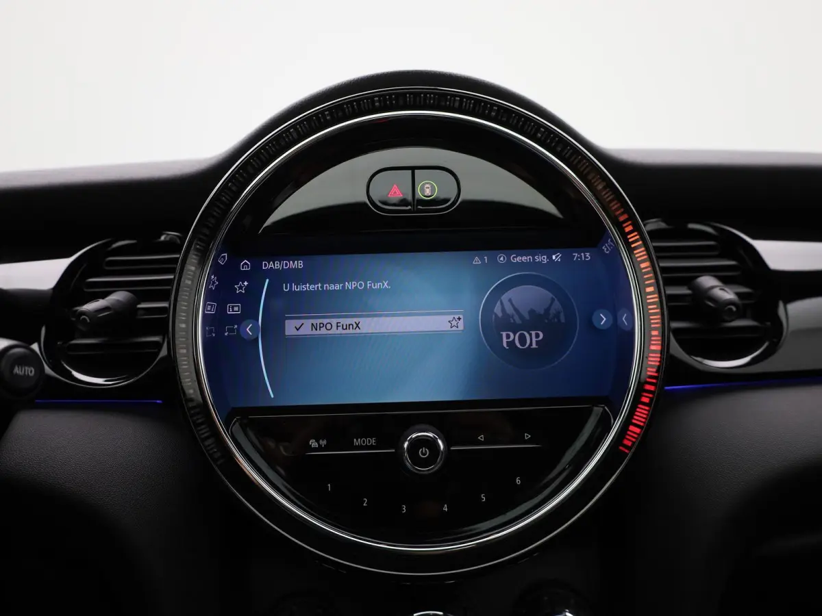 Camden Edition 33 kWh | SOH 100% | PANORAMADAK | ACHTERUITRIJCAMERA | HARMAN KARDON | STOELVERWARMING | APPLE CARPLAY - ANDROID AUTO | CLIMATE CONTROL | CRUISE CONTROL |