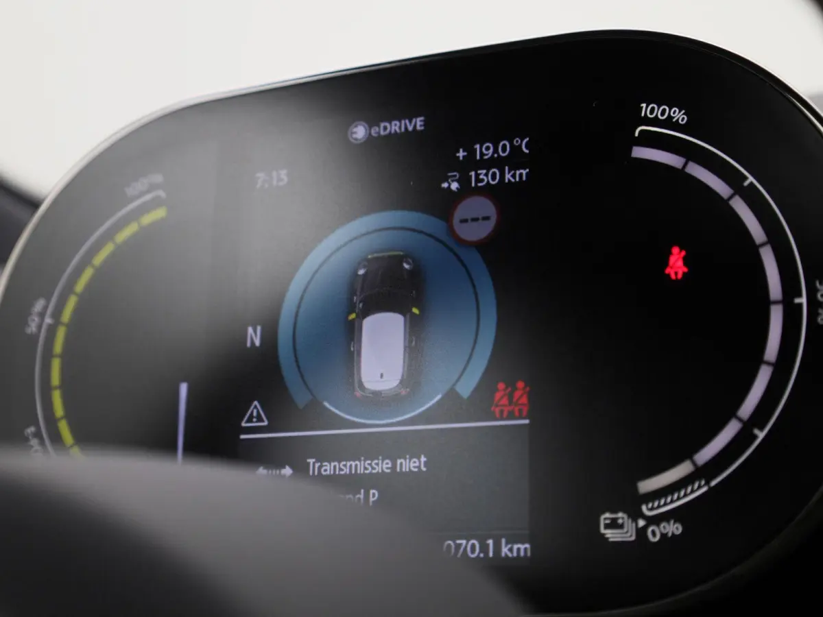 Camden Edition 33 kWh | SOH 100% | PANORAMADAK | ACHTERUITRIJCAMERA | HARMAN KARDON | STOELVERWARMING | APPLE CARPLAY - ANDROID AUTO | CLIMATE CONTROL | CRUISE CONTROL |