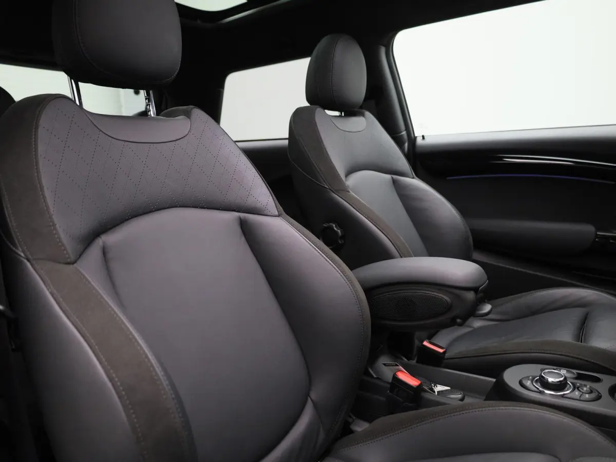 Camden Edition 33 kWh | SOH 100% | PANORAMADAK | ACHTERUITRIJCAMERA | HARMAN KARDON | STOELVERWARMING | APPLE CARPLAY - ANDROID AUTO | CLIMATE CONTROL | CRUISE CONTROL |