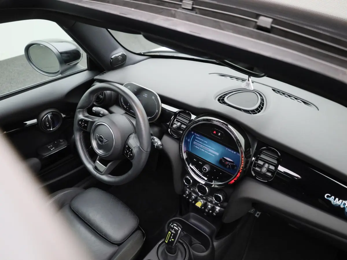 Camden Edition 33 kWh | SOH 100% | PANORAMADAK | ACHTERUITRIJCAMERA | HARMAN KARDON | STOELVERWARMING | APPLE CARPLAY - ANDROID AUTO | CLIMATE CONTROL | CRUISE CONTROL |