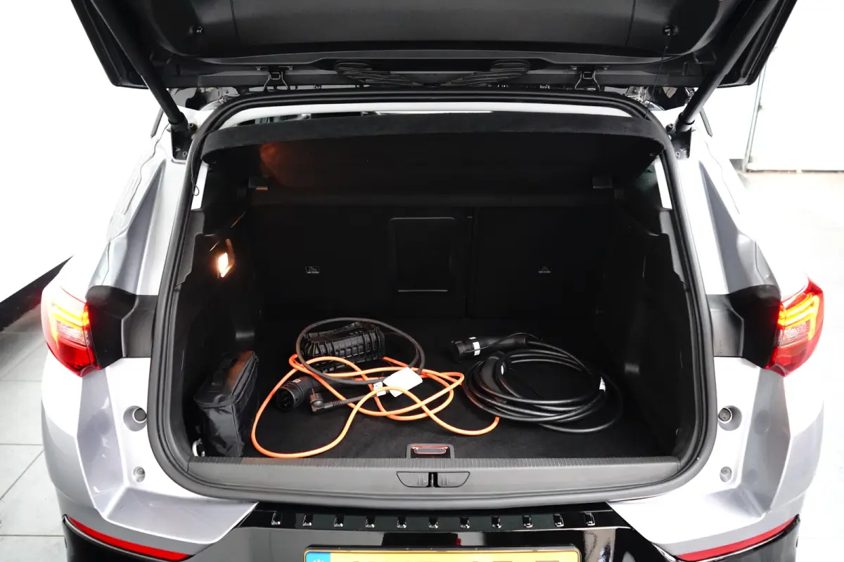 1.6 Turbo Plug-In Hybrid GS Line