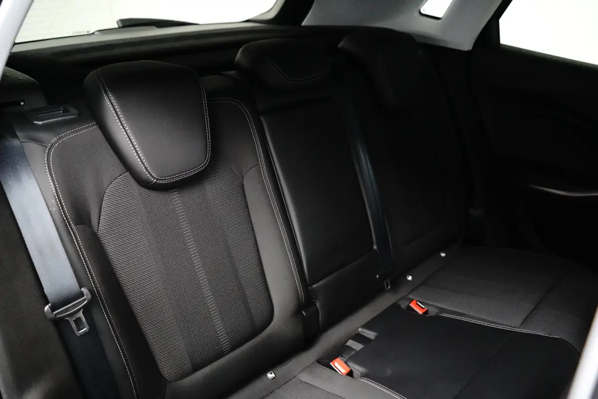 1.6 Turbo Plug-In Hybrid GS Line