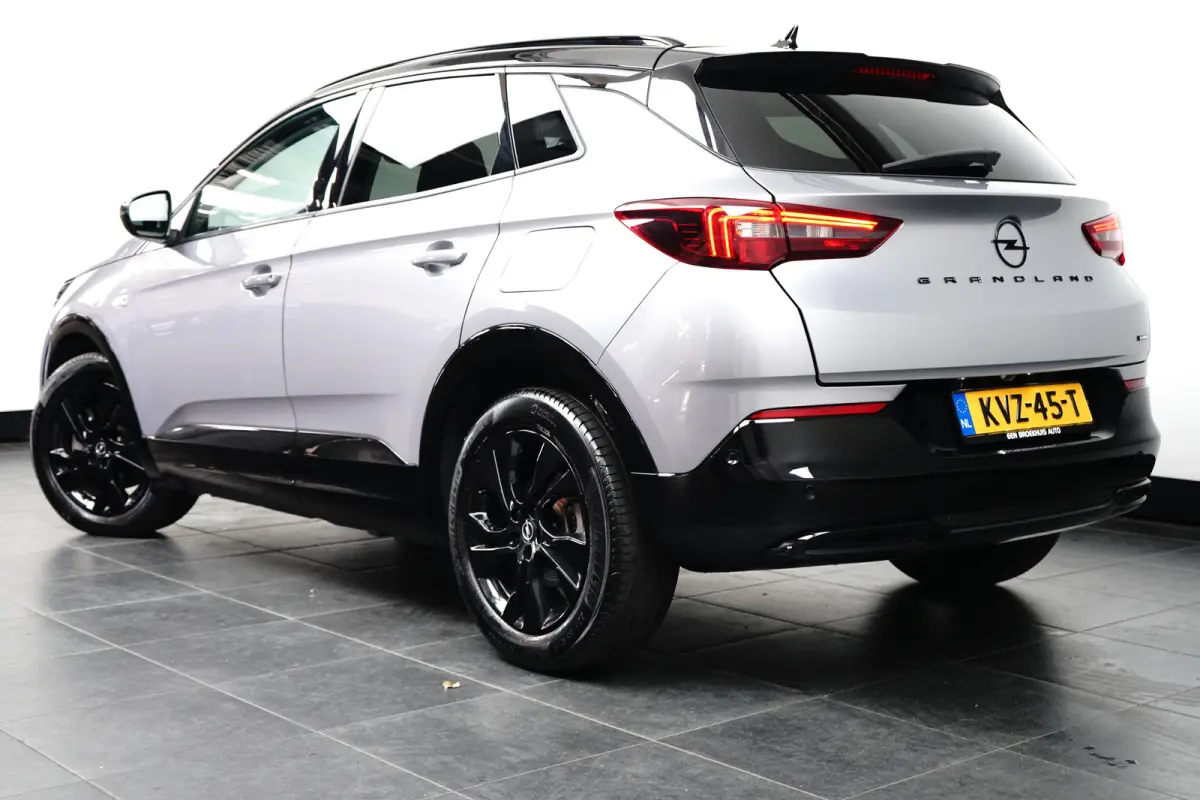 1.6 Turbo Plug-In Hybrid GS Line