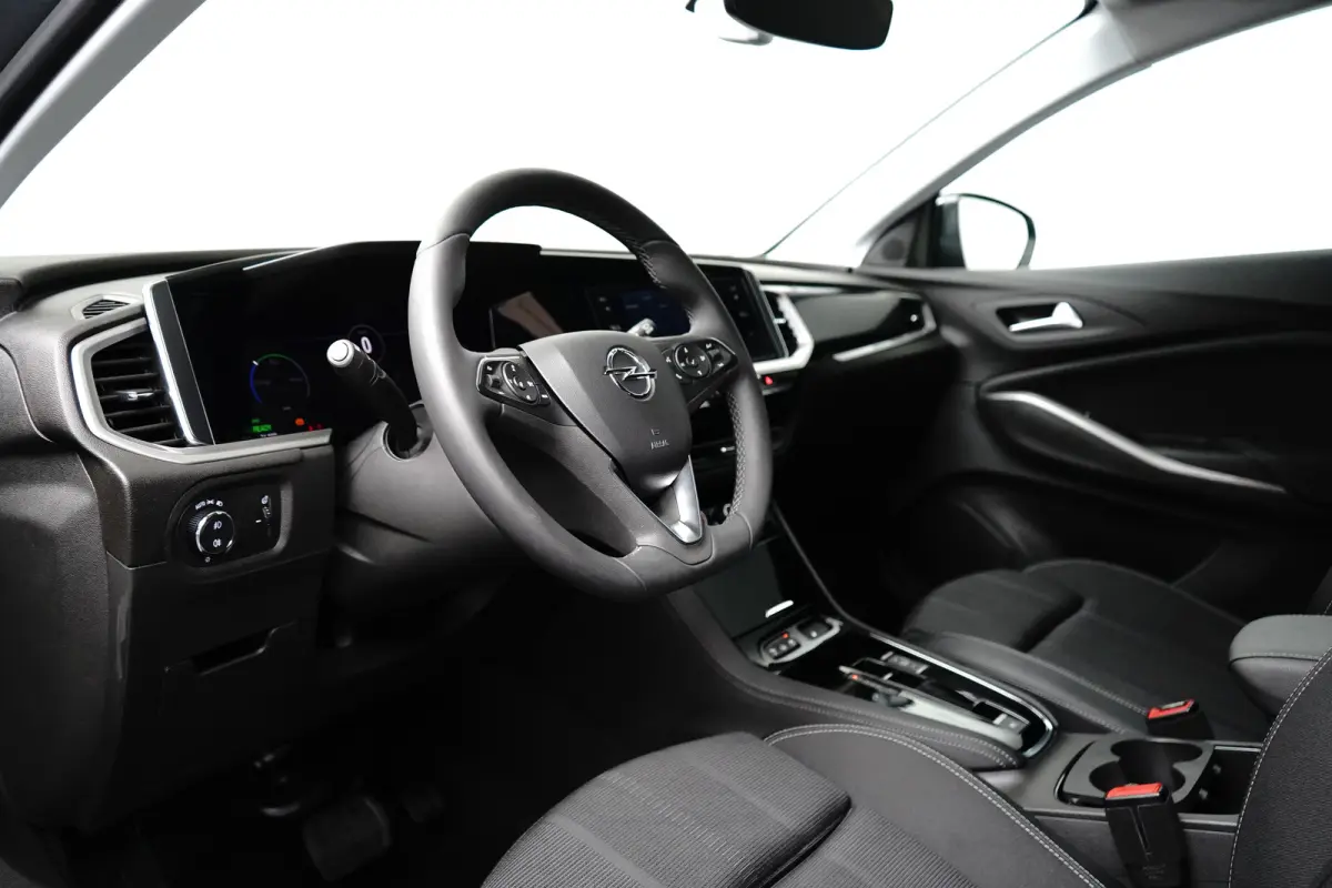 1.6 Turbo Plug-In Hybrid GS Line