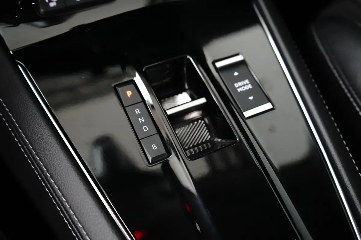 1.6 Turbo Plug-In Hybrid GS Line