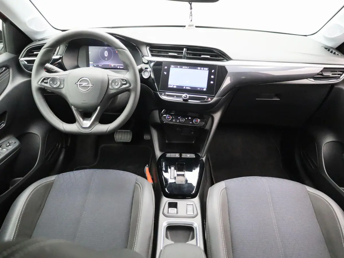 Electric 50 kWh | WORDT VERWACHT | ACHTERUITRIJCAMERA | APPLE CARPLAY - ANDROID AUTO | VIRTUAL COCKPIT | CLIMATE CONTROL | CRUISE CONTROL |
