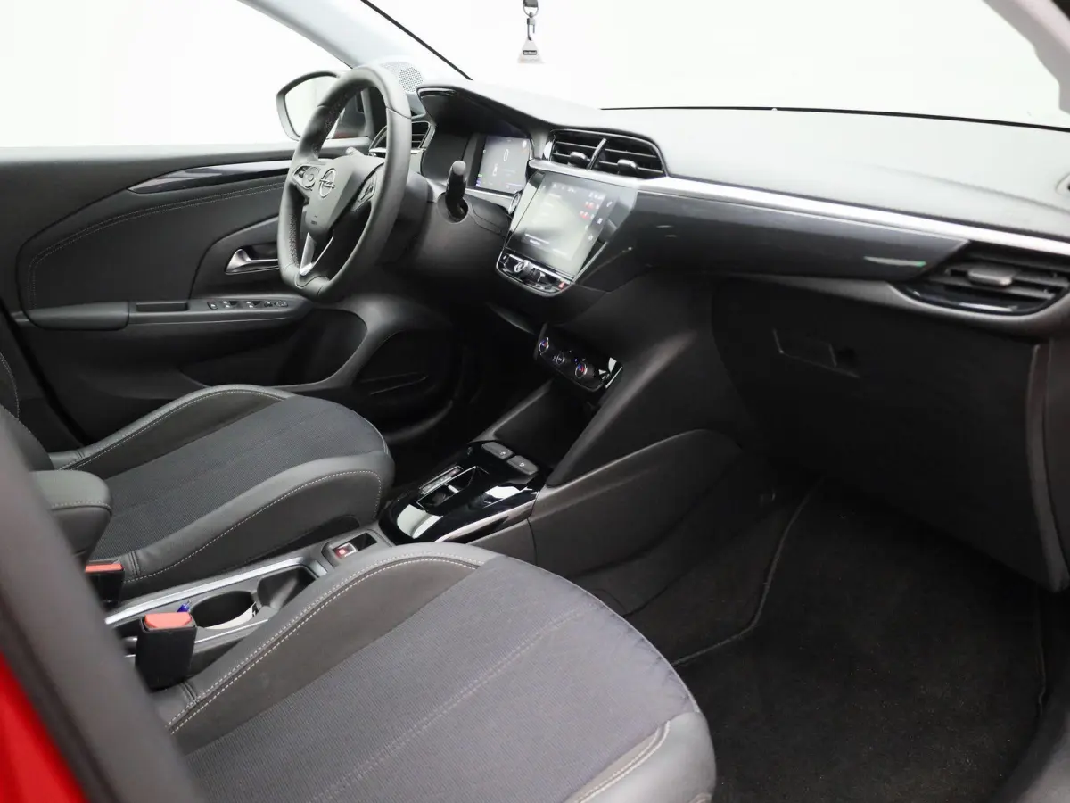 Electric 50 kWh | WORDT VERWACHT | ACHTERUITRIJCAMERA | APPLE CARPLAY - ANDROID AUTO | VIRTUAL COCKPIT | CLIMATE CONTROL | CRUISE CONTROL |