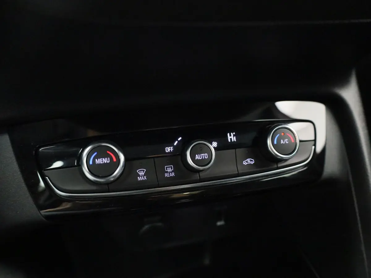 Electric 50 kWh | WORDT VERWACHT | ACHTERUITRIJCAMERA | APPLE CARPLAY - ANDROID AUTO | VIRTUAL COCKPIT | CLIMATE CONTROL | CRUISE CONTROL |