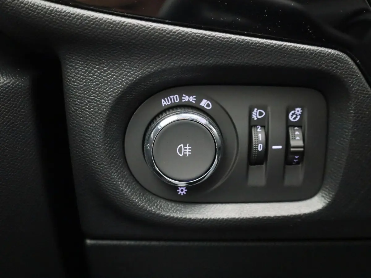 Electric 50 kWh | WORDT VERWACHT | ACHTERUITRIJCAMERA | APPLE CARPLAY - ANDROID AUTO | VIRTUAL COCKPIT | CLIMATE CONTROL | CRUISE CONTROL |