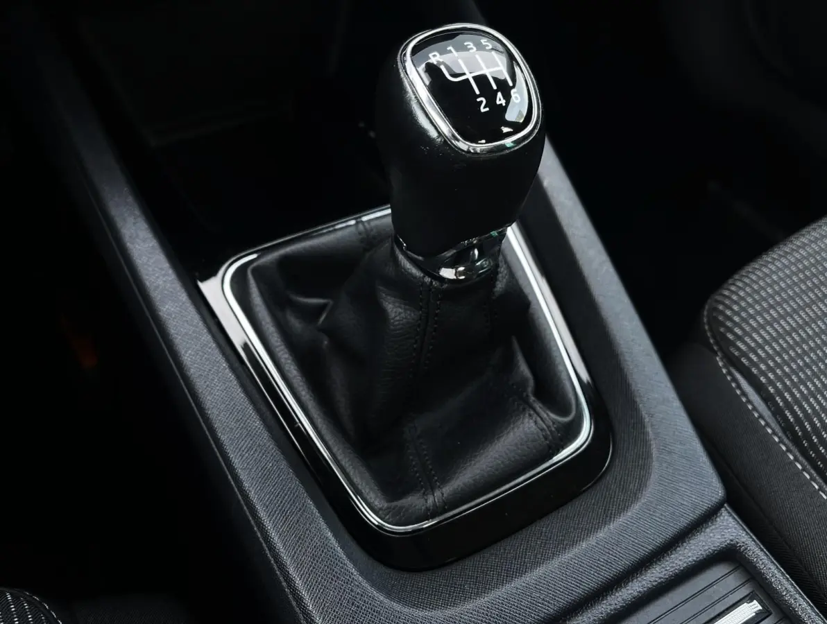 1.0 TSI 110pk Ambition | Navigatie | Smart Link | Climate Control