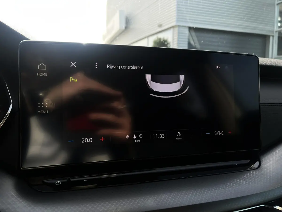 1.0 TSI 110pk Ambition | Navigatie | Smart Link | Climate Control