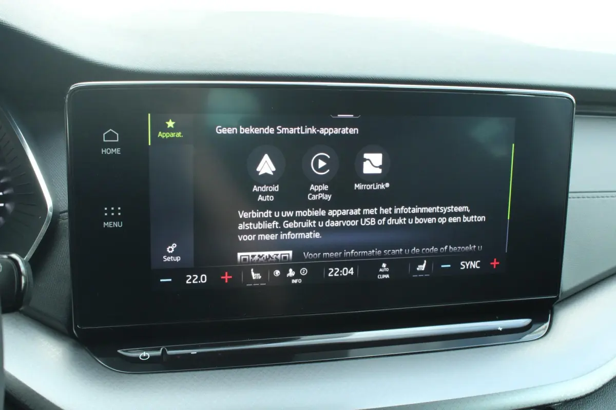 1.0 TSI 110pk Ambition | Cruise Control | Stoelverwarming | All Season Banden | Navigatie | Apple Carplay / Android Auto