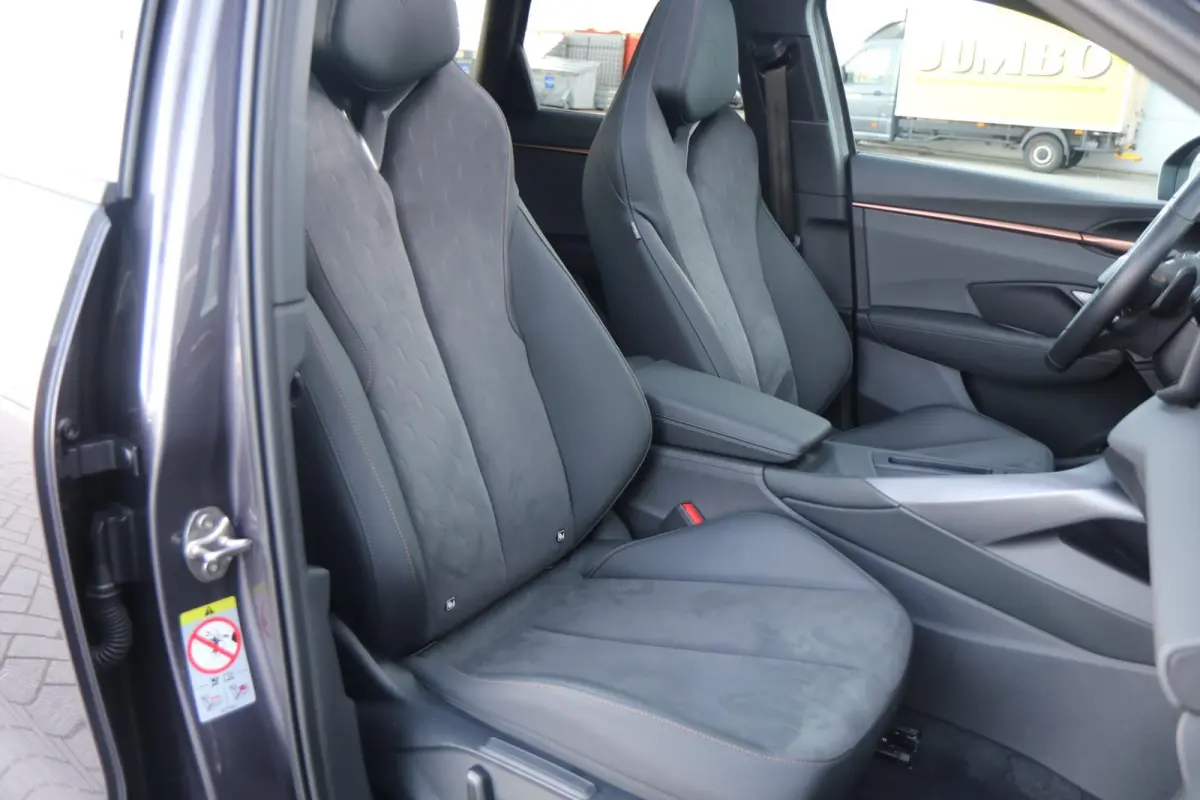 1.5 TSI e-Hybrid 272pk VZ Performance | Trekhaak | Akebono-remsysteem | Panoramadak | Sennheiser | Stoelverwarming