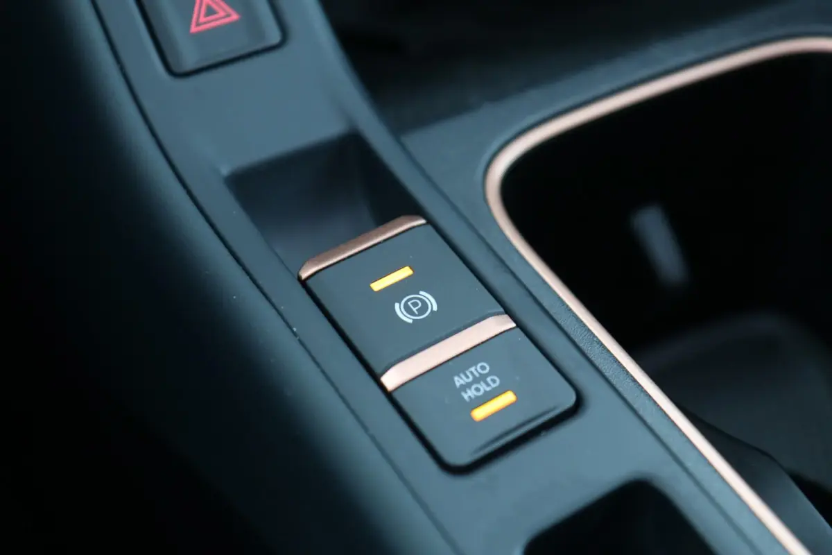 1.5 TSI e-Hybrid 272pk VZ Performance | Trekhaak | Akebono-remsysteem | Panoramadak | Sennheiser | Stoelverwarming