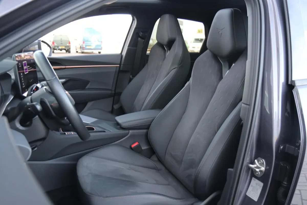 1.5 TSI e-Hybrid 272pk VZ Performance | Trekhaak | Akebono-remsysteem | Panoramadak | Sennheiser | Stoelverwarming