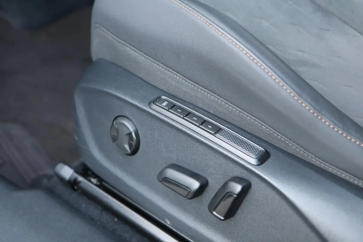 1.5 TSI e-Hybrid 272pk VZ Performance | Trekhaak | Akebono-remsysteem | Panoramadak | Sennheiser | Stoelverwarming