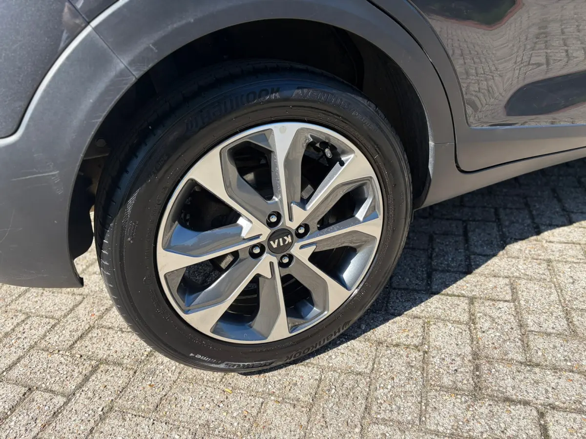 1.0 T-GDi DynamicLine CARPLAY I CAMERA I 1E EIG I STOELVERW
