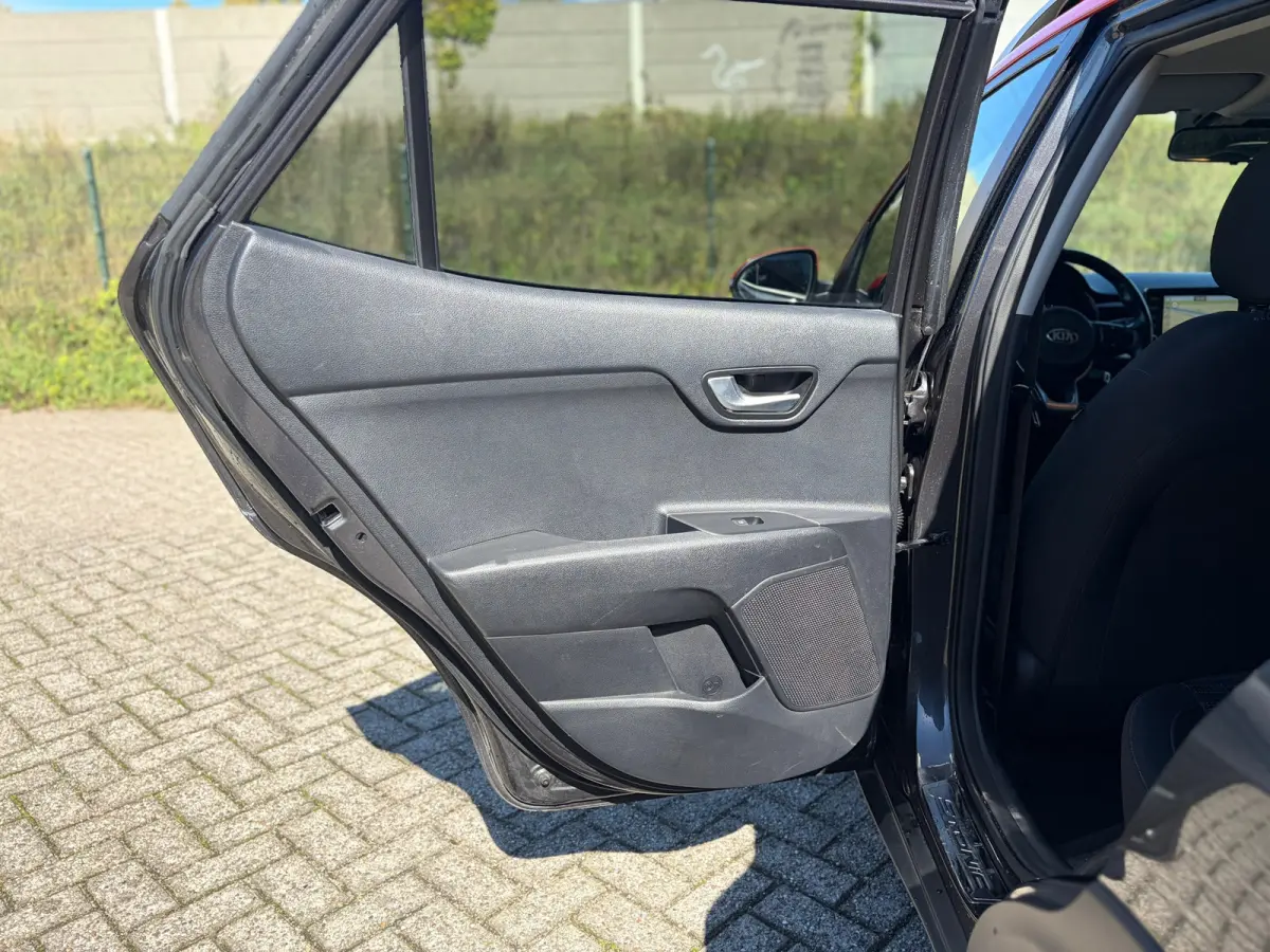 1.0 T-GDi DynamicLine CARPLAY I CAMERA I 1E EIG I STOELVERW