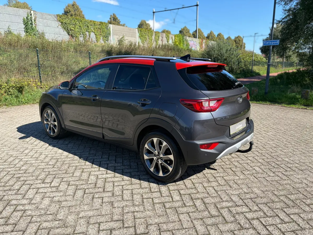 1.0 T-GDi DynamicLine CARPLAY I CAMERA I 1E EIG I STOELVERW