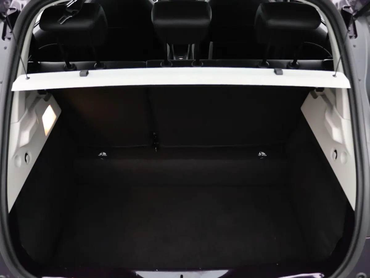 R135 Intens 52 kWh KOOPBATTERIJ Apple Carplay/Android Auto | Climate