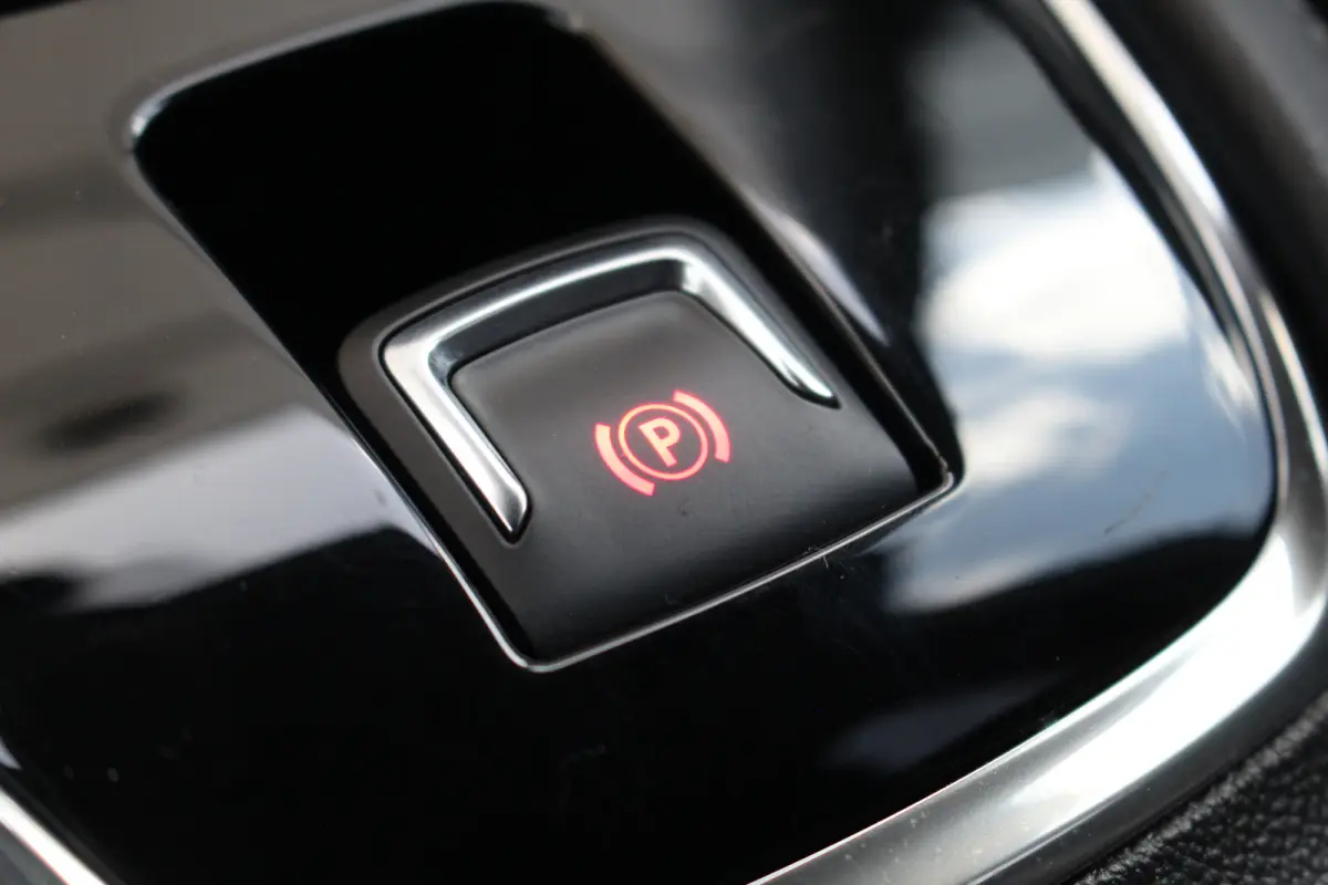 1.6 Turbo Plug-In Hybrid 4x4 GSe | Elek. Achterklep | Adaptive | 360 Cam | Stoel & Stuur Verw. | Keyless | LED | | Elek. Achterklep | Adaptive | 360 Cam | Stoel & Stuur Verw. | Keyless | LED
