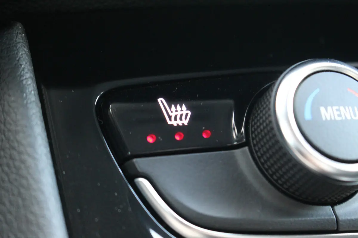 1.6 Turbo Plug-In Hybrid 4x4 GSe | Elek. Achterklep | Adaptive | 360 Cam | Stoel & Stuur Verw. | Keyless | LED | | Elek. Achterklep | Adaptive | 360 Cam | Stoel & Stuur Verw. | Keyless | LED