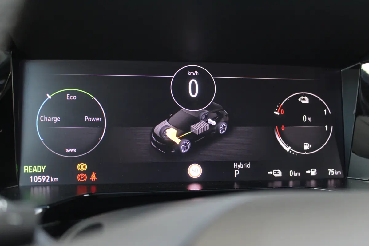 1.6 Turbo Plug-In Hybrid 4x4 GSe | Elek. Achterklep | Adaptive | 360 Cam | Stoel & Stuur Verw. | Keyless | LED | | Elek. Achterklep | Adaptive | 360 Cam | Stoel & Stuur Verw. | Keyless | LED