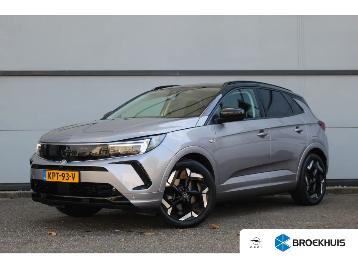 1.6 Turbo Plug-In Hybrid 4x4 GSe | Elek. Achterklep | Adaptive | 360 Cam | Stoel & Stuur Verw. | Keyless | LED | | Elek. Achterklep | Adaptive | 360 Cam | Stoel & Stuur Verw. | Keyless | LED