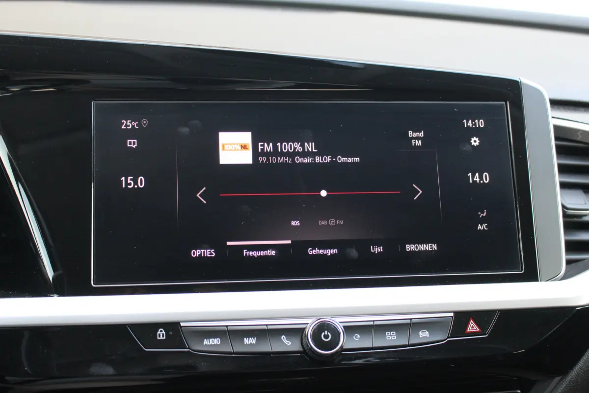 1.6 Turbo Plug-In Hybrid 4x4 GSe | Elek. Achterklep | Adaptive | 360 Cam | Stoel & Stuur Verw. | Keyless | LED | | Elek. Achterklep | Adaptive | 360 Cam | Stoel & Stuur Verw. | Keyless | LED