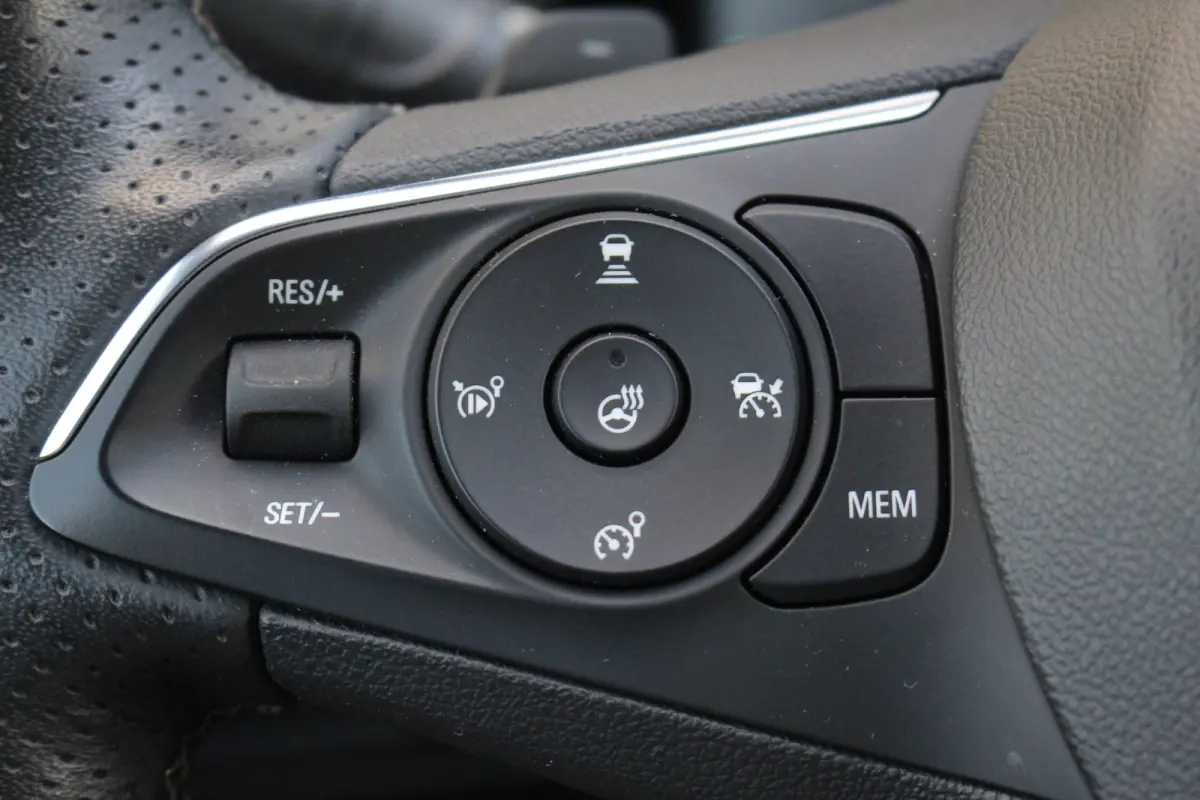 1.6 Turbo Plug-In Hybrid 4x4 GSe | Elek. Achterklep | Adaptive | 360 Cam | Stoel & Stuur Verw. | Keyless | LED | | Elek. Achterklep | Adaptive | 360 Cam | Stoel & Stuur Verw. | Keyless | LED