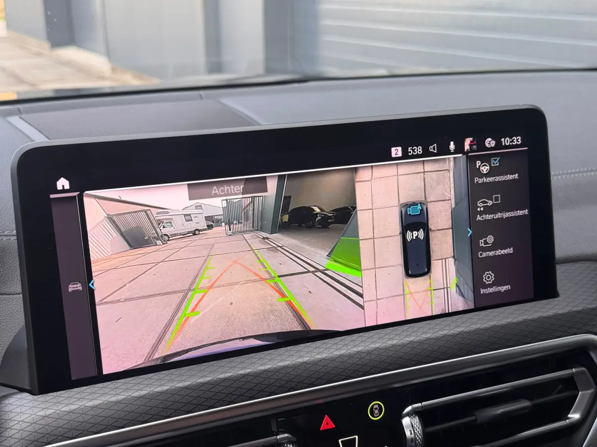 High Executive 80 kWh M-SPORT SOH 93,7% l PANO l TREKHAAK l HUD l H/K l 360 l SFEER l MEMORY l HUD l MATRIX
