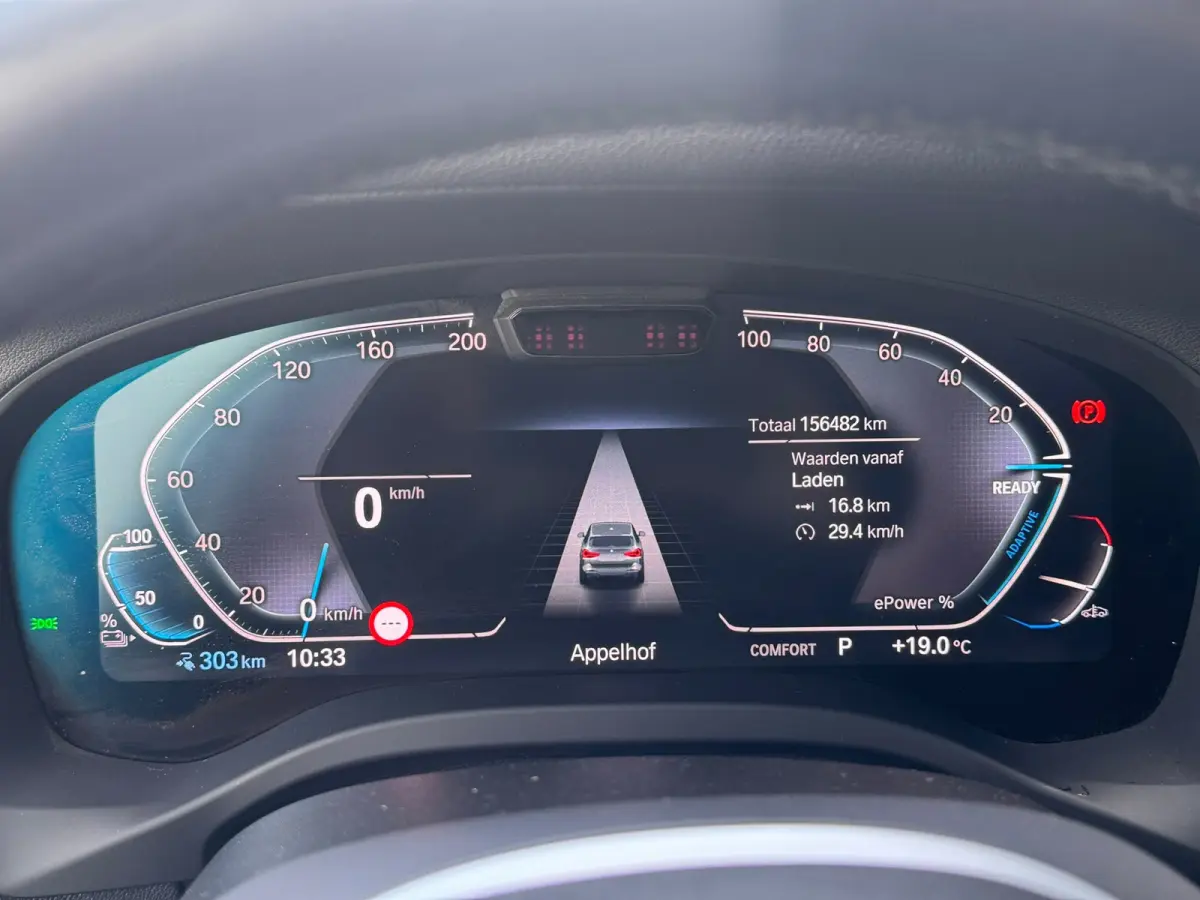 High Executive 80 kWh M-SPORT SOH 93,7% l PANO l TREKHAAK l HUD l H/K l 360 l SFEER l MEMORY l HUD l MATRIX