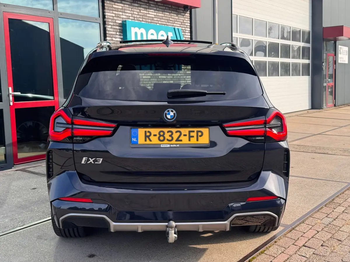 High Executive 80 kWh M-SPORT SOH 93,7% l PANO l TREKHAAK l HUD l H/K l 360 l SFEER l MEMORY l HUD l MATRIX