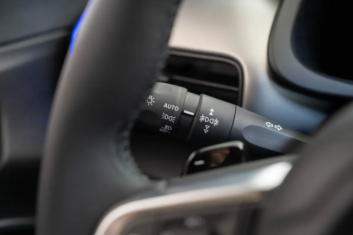 1.2 e-Hybrid Summit | Tot 8 Jaar Garantie | Navigatie | Camera | El. Achterklep | Climate Controle | Apple Carplay & Android Auto |