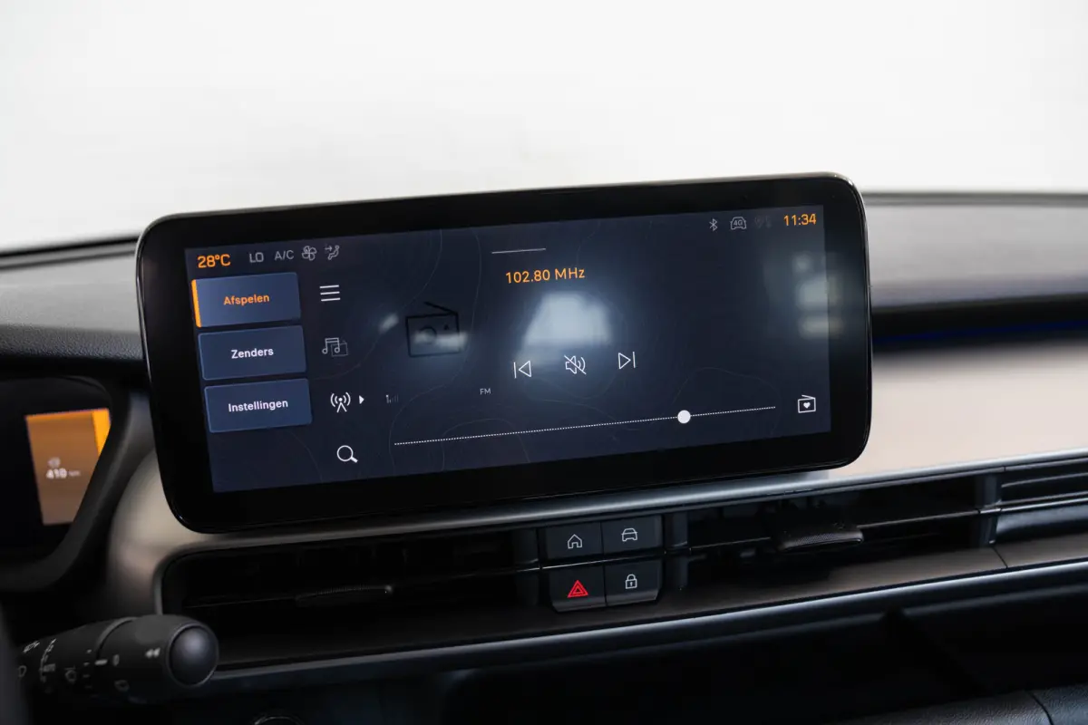 1.2 e-Hybrid Summit | Tot 8 Jaar Garantie | Navigatie | Camera | El. Achterklep | Climate Controle | Apple Carplay & Android Auto |
