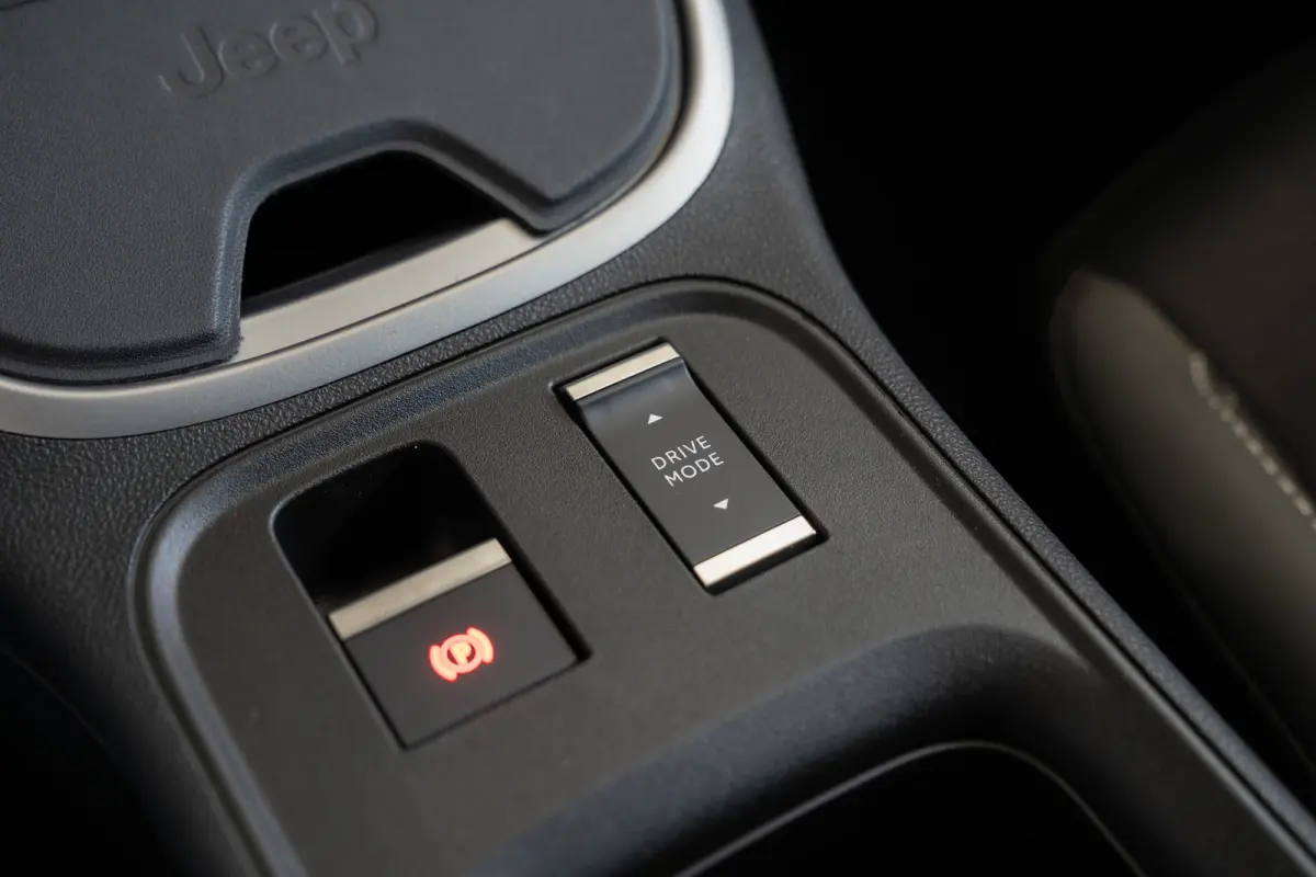 1.2 e-Hybrid Summit | Tot 8 Jaar Garantie | Navigatie | Camera | El. Achterklep | Climate Controle | Apple Carplay & Android Auto |