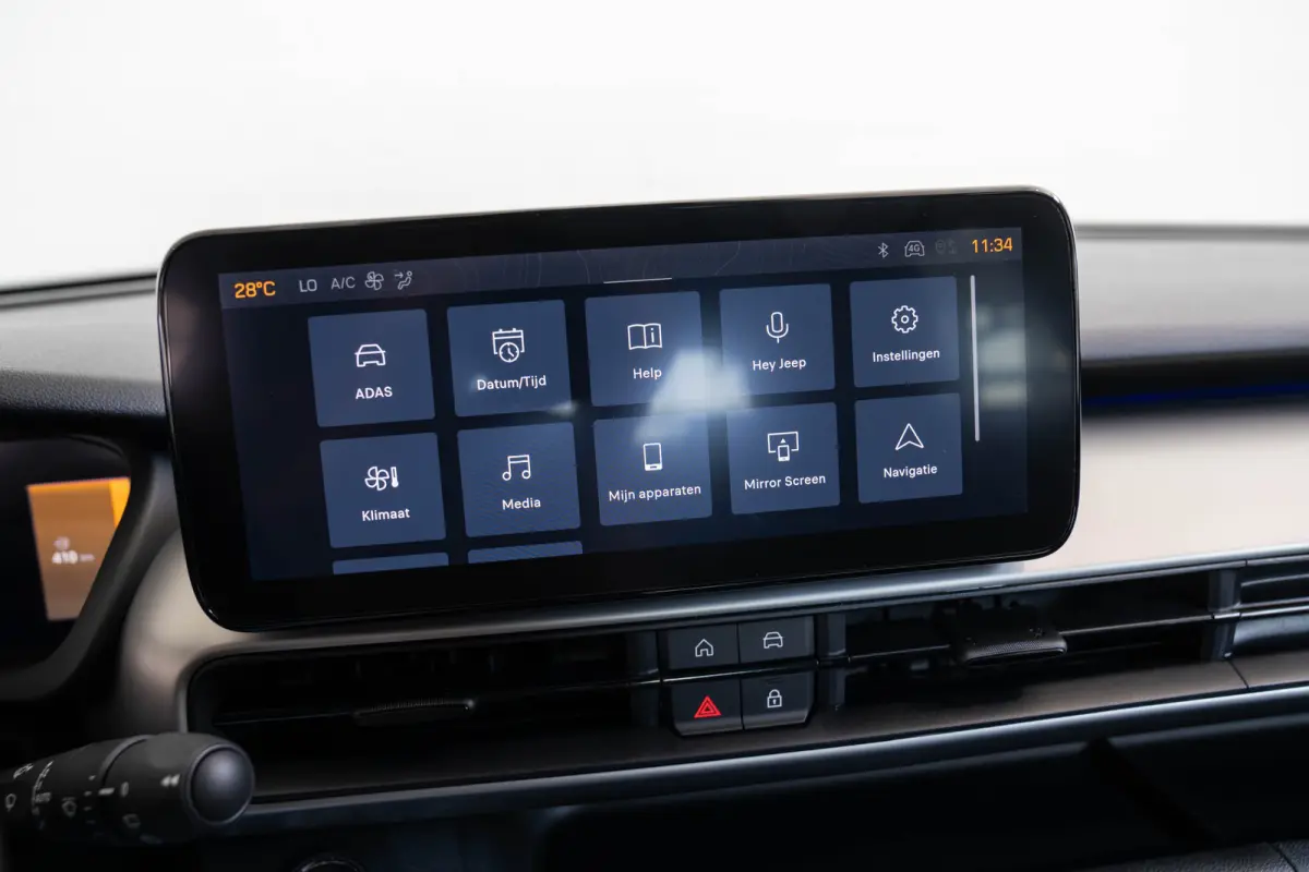 1.2 e-Hybrid Summit | Tot 8 Jaar Garantie | Navigatie | Camera | El. Achterklep | Climate Controle | Apple Carplay & Android Auto |