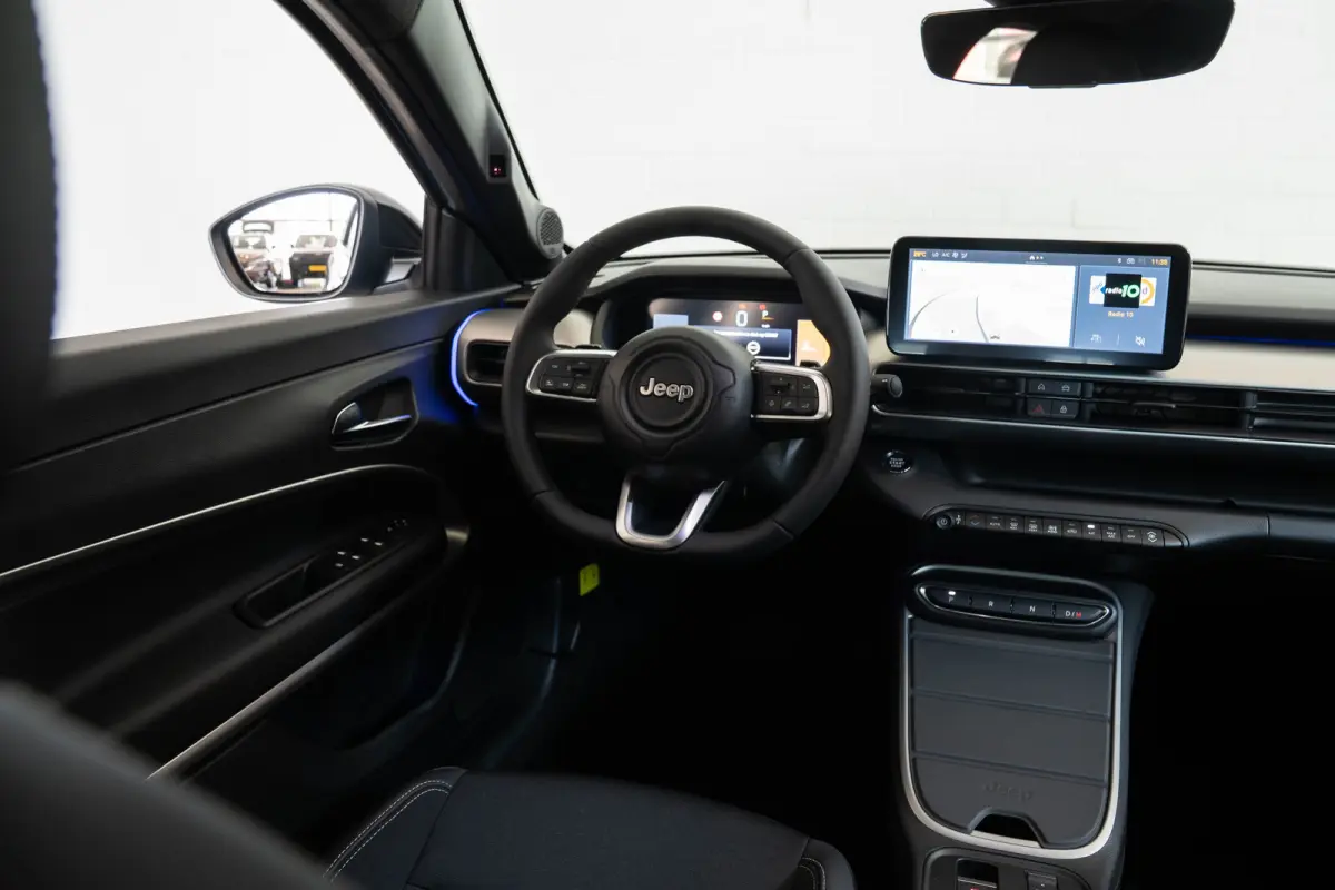 1.2 e-Hybrid Summit | Tot 8 Jaar Garantie | Navigatie | Camera | El. Achterklep | Climate Controle | Apple Carplay & Android Auto |