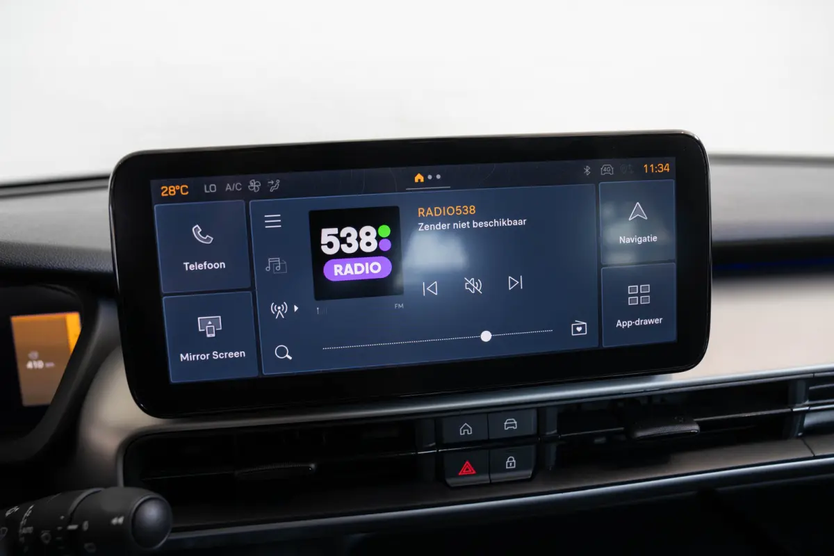 1.2 e-Hybrid Summit | Tot 8 Jaar Garantie | Navigatie | Camera | El. Achterklep | Climate Controle | Apple Carplay & Android Auto |