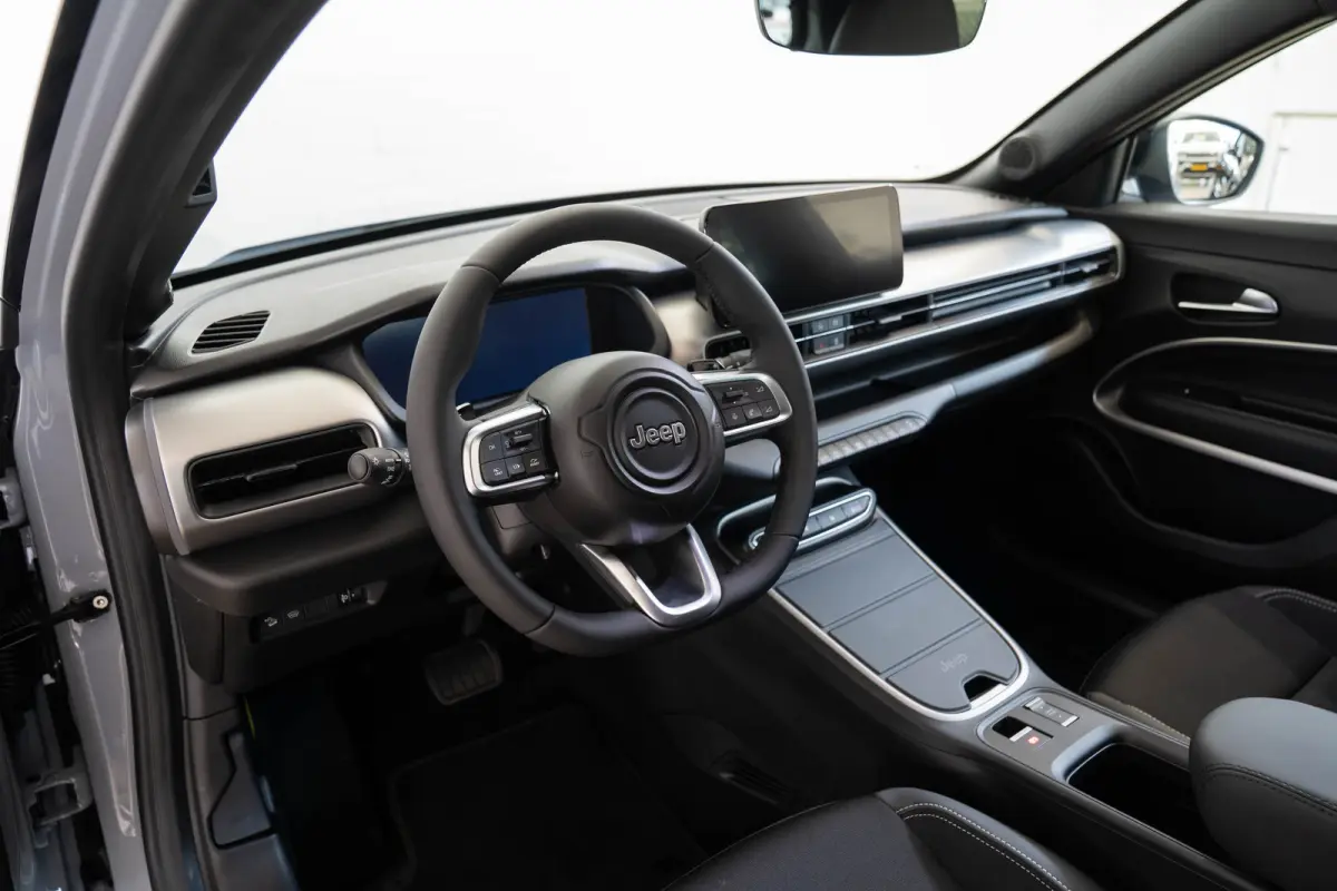 1.2 e-Hybrid Summit | Tot 8 Jaar Garantie | Navigatie | Camera | El. Achterklep | Climate Controle | Apple Carplay & Android Auto |